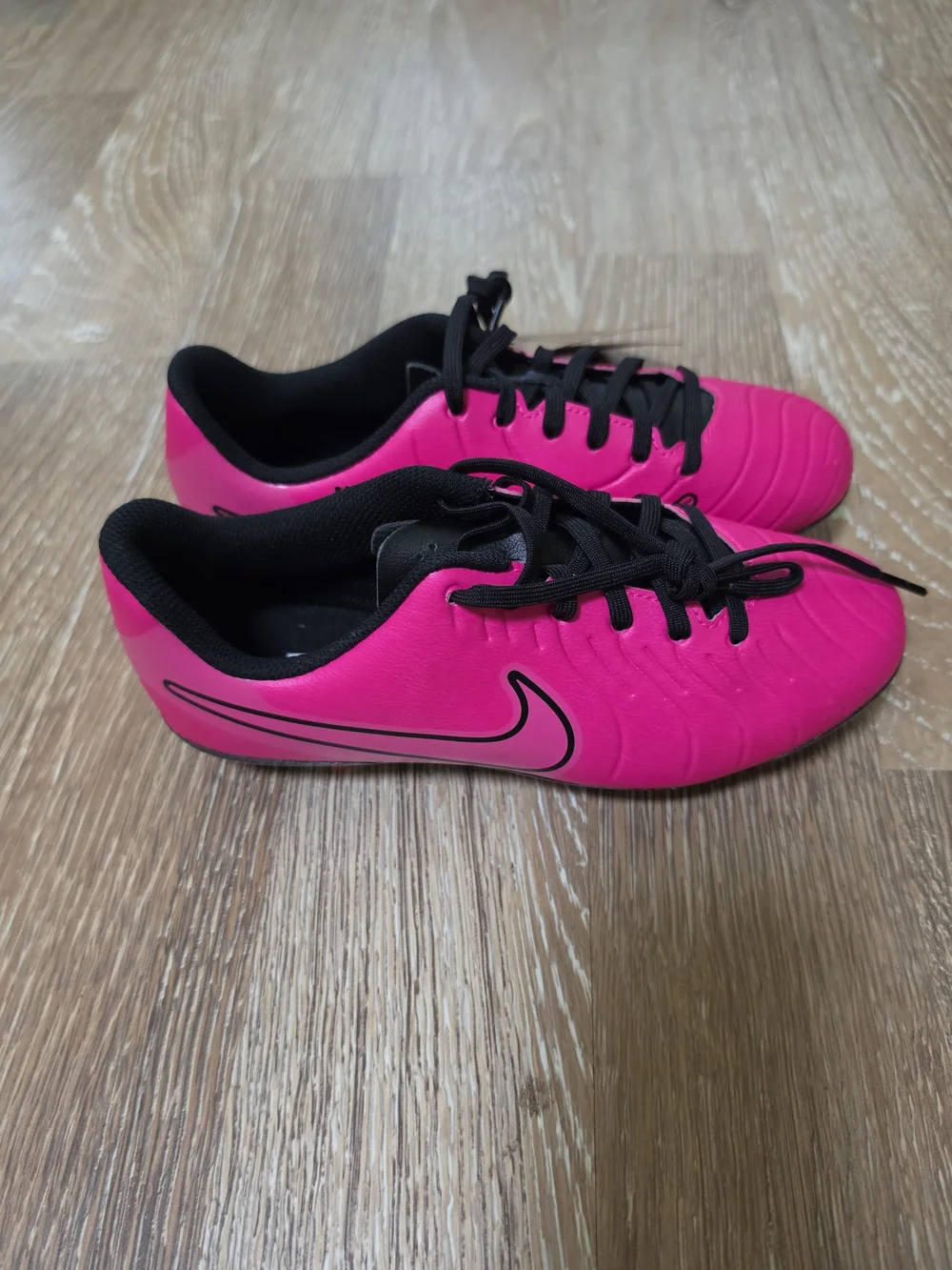 🔥NEW Nike Jr. Tiempo Legend 10 Club Big Kids' 5y FG AG Low Pink Soccer Cleats